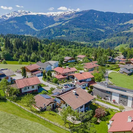 Appartement Josef 2 *