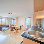 Josef 2 Apartman *